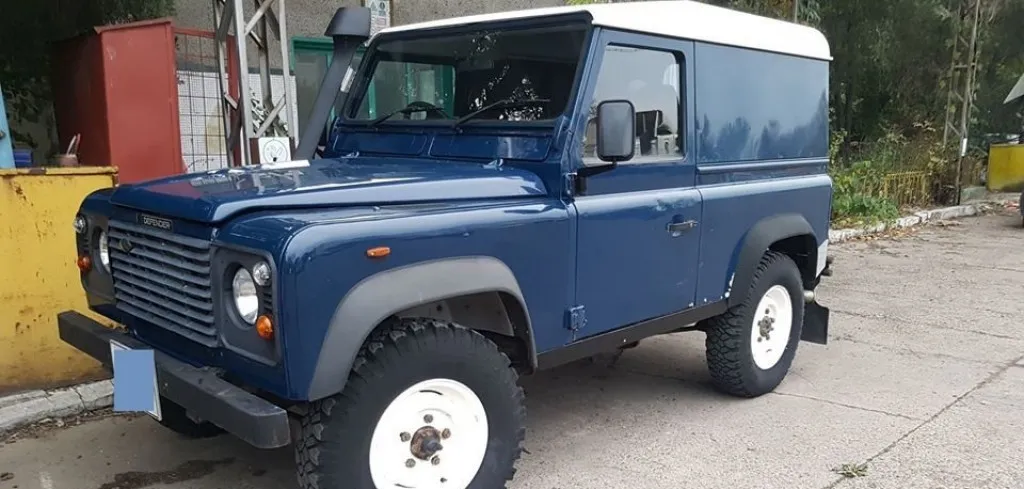 Land Rover Defender 90 an 2000 ndash Autoutilitara N1G ndash 125 500 KM 10 500 eur
