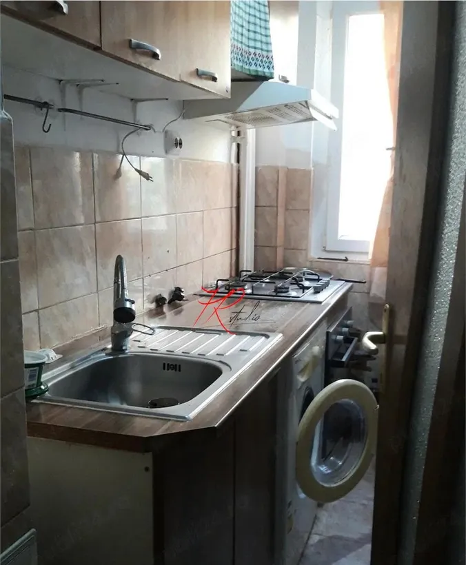 Luntrei vanzare apartament 2 camere
