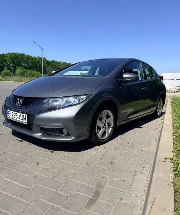 Honda Civic 5D 1 8 i-VTEC -2012- 82000km - 8 900 eur