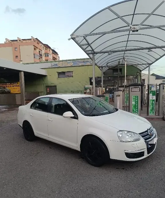 VW JETTA 1 9 TDI 2 700 eur