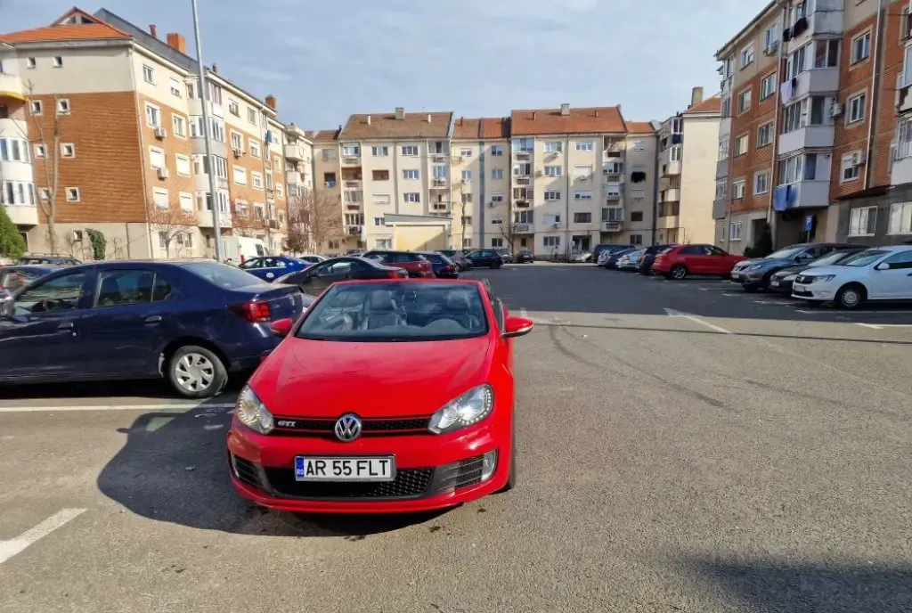 Volkswagen Golf 6 GTI Cabrio 12 500 eur
