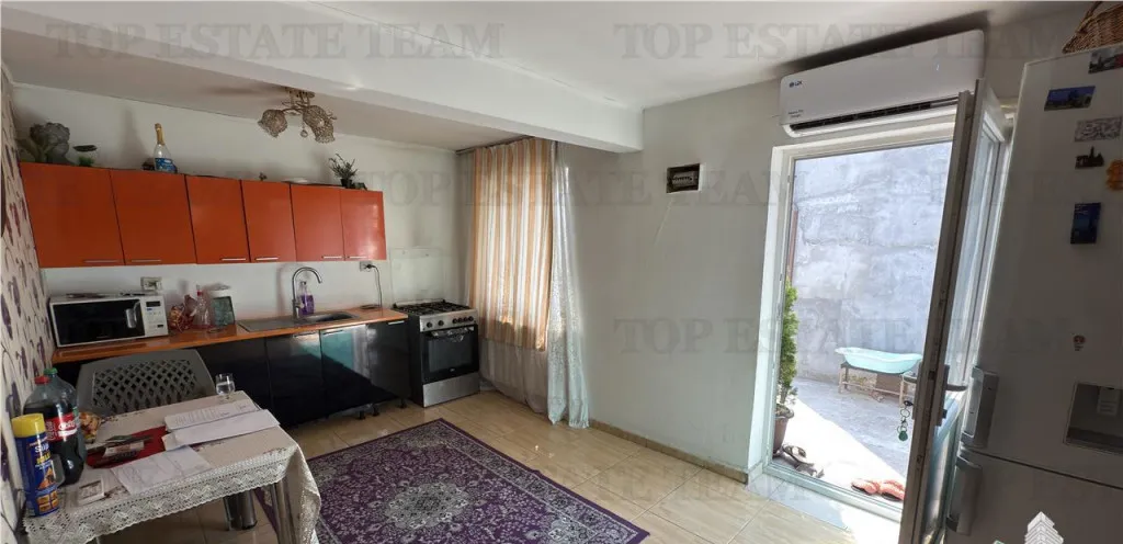 Casa 3 camere decomandat in oras Pantelimon