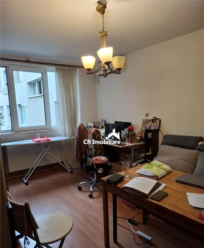 Apartament 3 camere Dristor centrala proprie