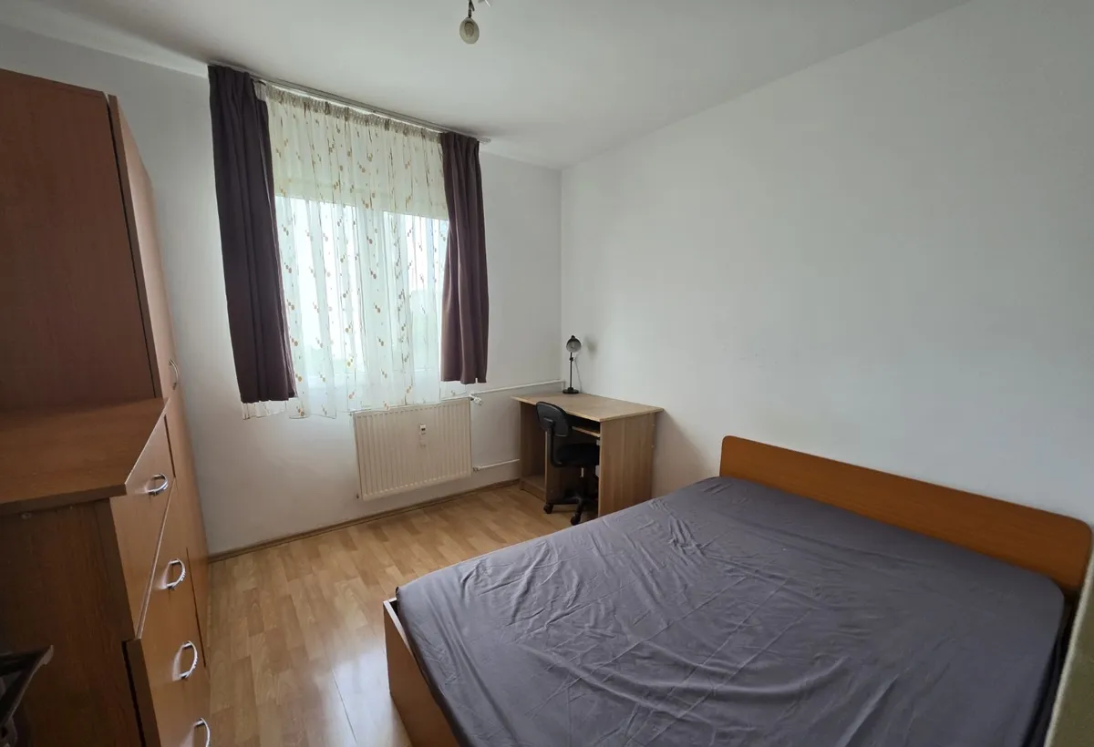 Baba Novac 10 minute metrou Dristor 5 minute parc ior si mall Park Lake