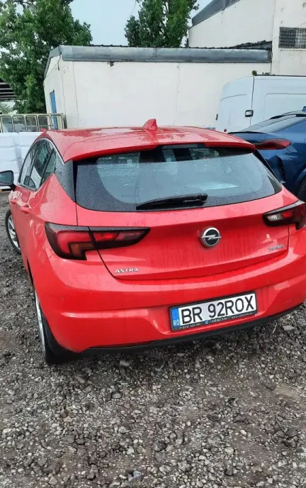 Autoturism Opel astra k 10 500 eur
