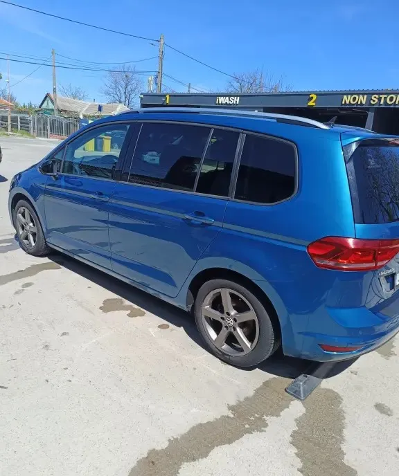 Volkswagen Touran Comfortline 2016 8 300 eur