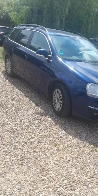 Volkswagen golf 5 2 400 lei