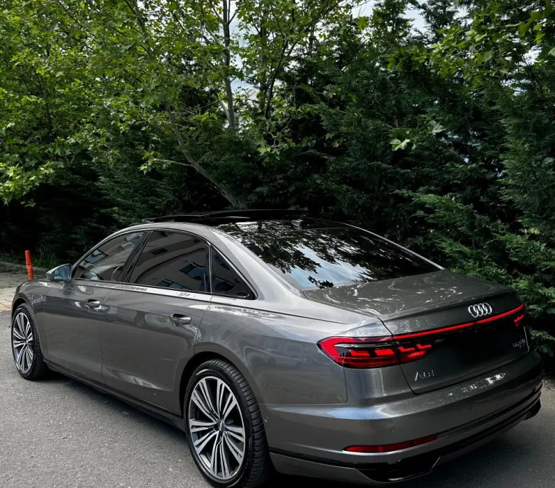 Audi A8 2018 long bussiness 32 500 eur