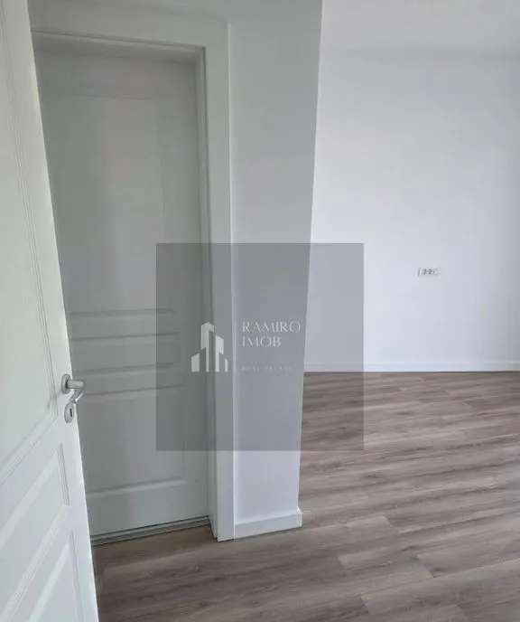Garsoniera 31mp renovata mobilata lux metrou Titan Pia