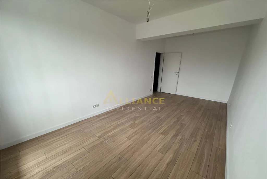 Garsoniera decomandata 750m Metrou Berceni