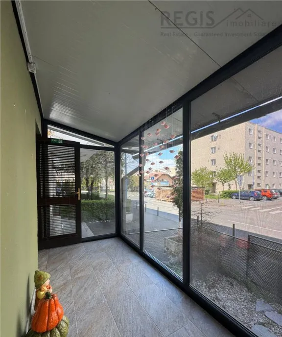 Penthouse exclusivist cu terasa de 85 mp jacuzzi privat si