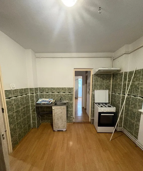 Apartament de 2 camere zona Triaj