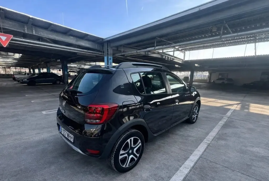 Dacia Sandero Stepway editie aniversara - 2020 - 1 5 DCI 95 cp euro 6 8 300 eur