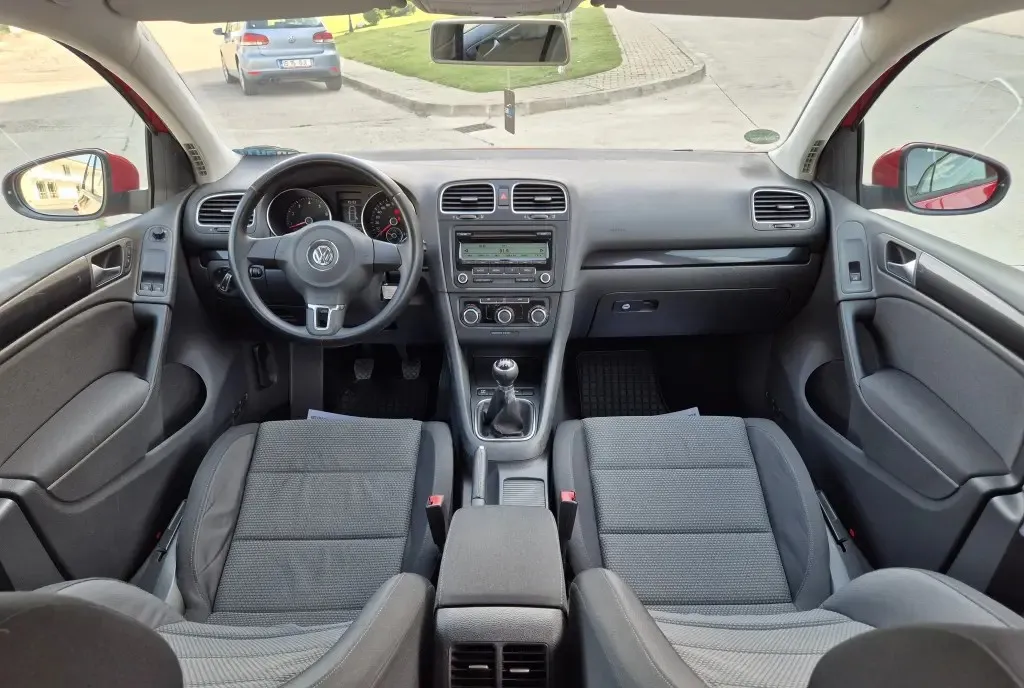 VW Golf VI 2009 1 4 TSI 122 CP euro 5 / RATE fara avans 4 990 eur