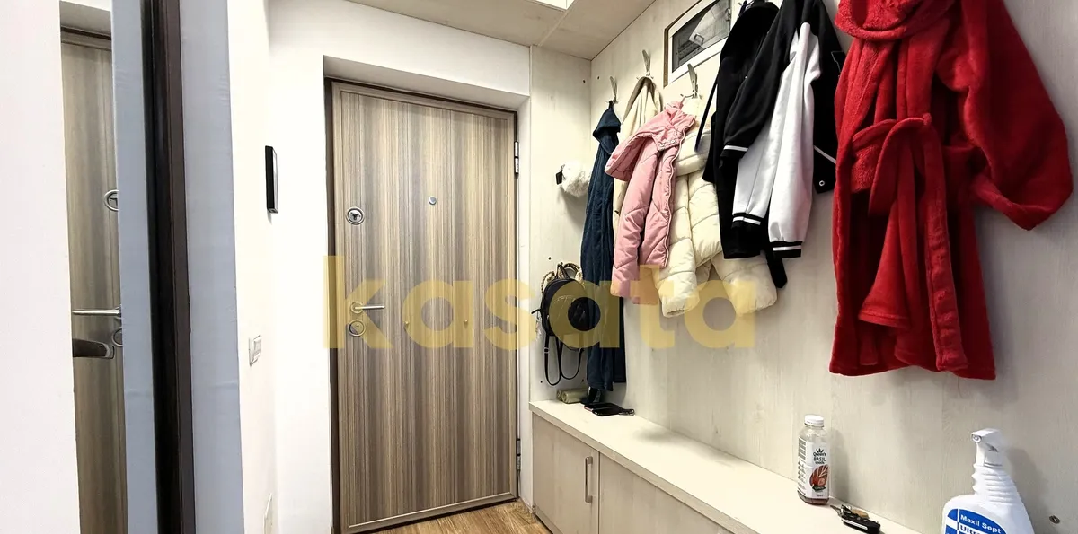 Fundeni 2 camere parter curte 14 mp parcare 39 mp