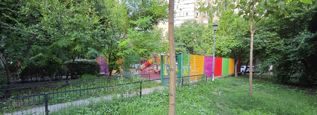 Berceni 2 min metrou Aparatorii Patriei an 1986 parcare adp boxa