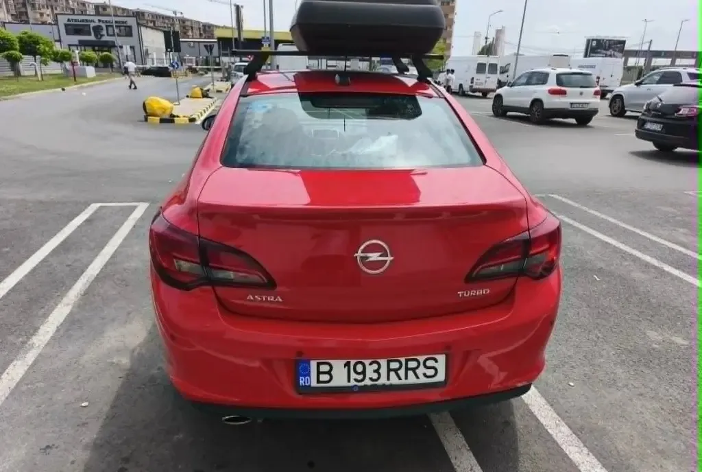 Opel Astra J Sedan 1 4 Turbo 140Cp 8 700 eur