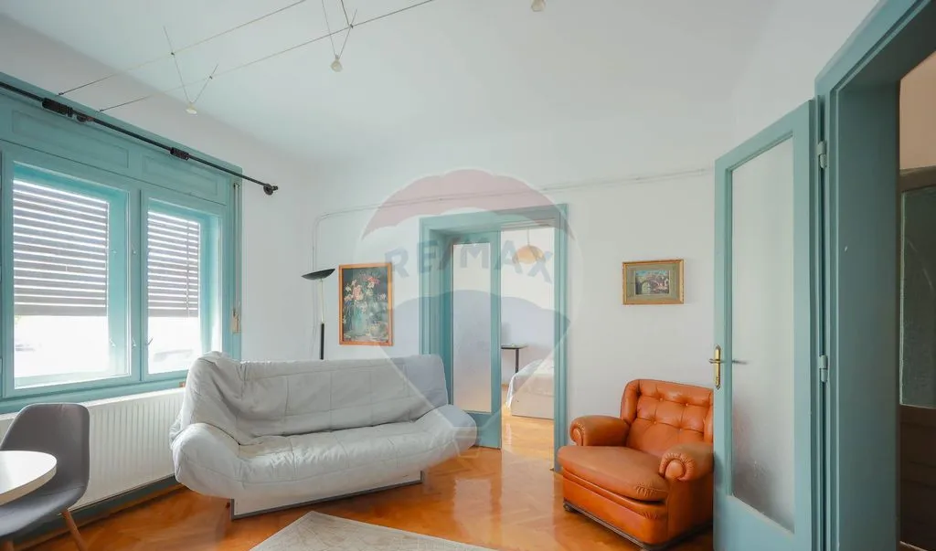 Cabana A frame Damis Bratca Afacere la cheie De Van