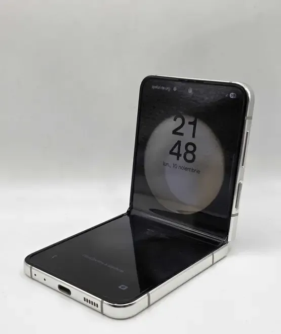 Samsung Z Flip 5