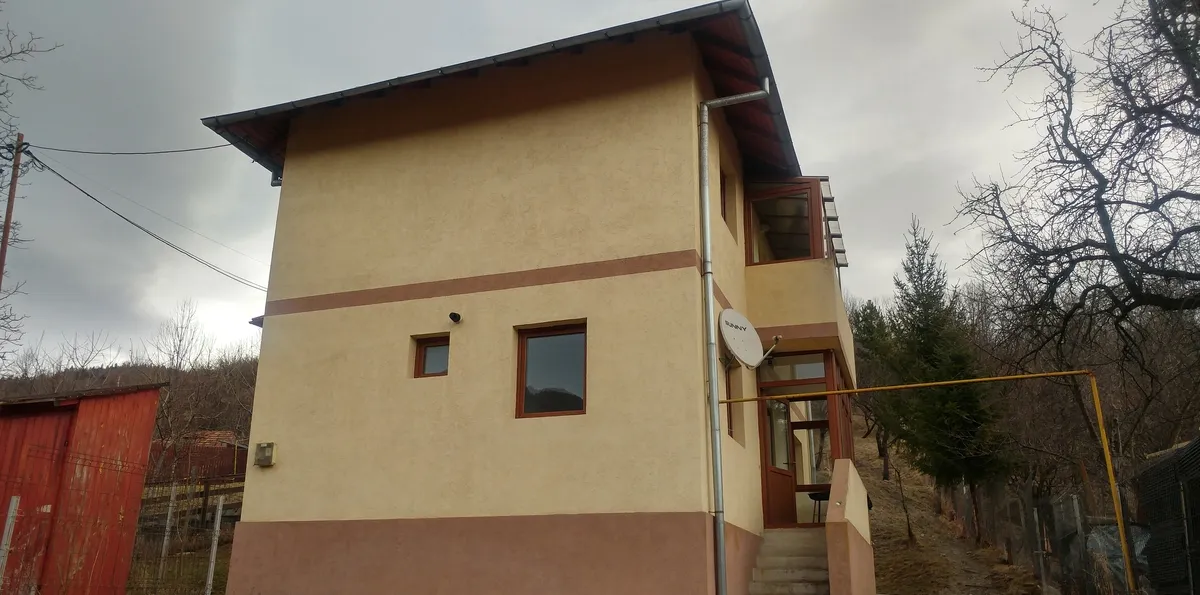 Comarnic vila la 9 km de Sinaia vanzare/schimb