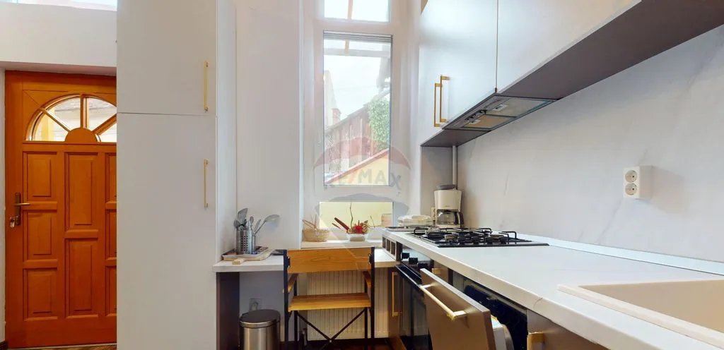Apartament in vila de inchiriat in Brasov complet m
