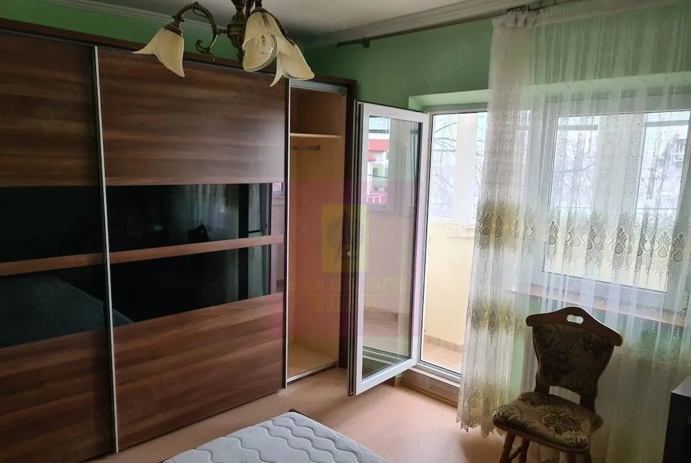 Vanzare apartament 3 camere zona Vitan Mall