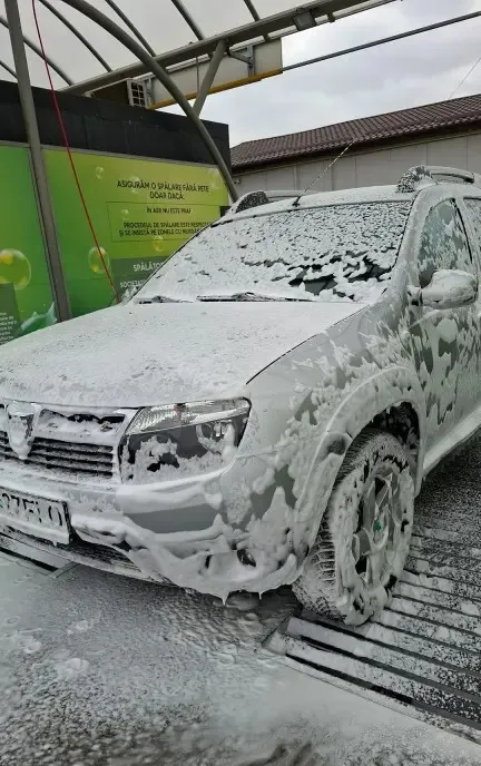 Dacia duster 1 5 4x4 6 300 eur