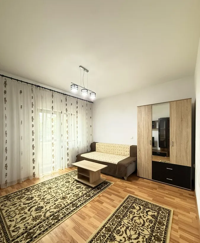 13 Septembrie Parc Sebastian Garsoniera Decomandata 42 mp 375 eur