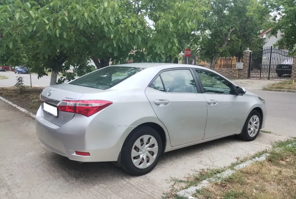 Toyota Corolla 1 6 Benzina Aspirat 132 Cp - Euro 5 - Km Reali 9 250 eur