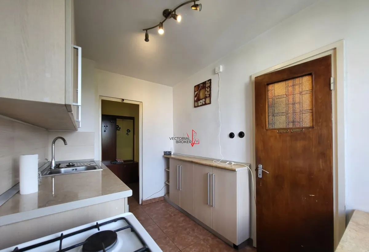 Ozana str fetesti / 3 camere la pret de 2 camere