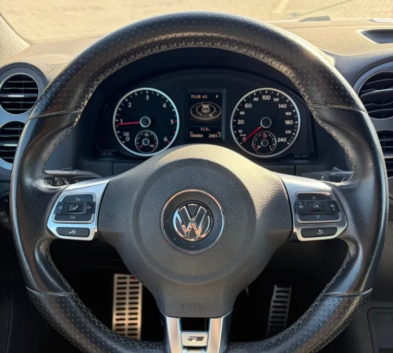 VW Tiguan R-Line 184cp 4x4 2 0diesel auto 15 730 eur
