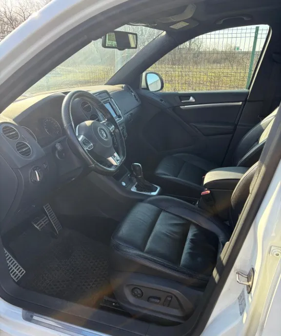 VW Tiguan R-Line 184cp 4x4 2 0diesel auto 15 730 eur