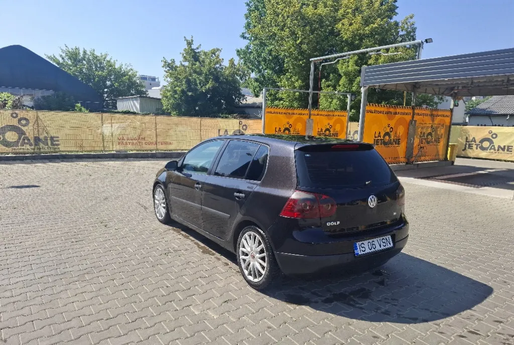 Vw golf 5 AUTOMATA 1 6 2 000 eur