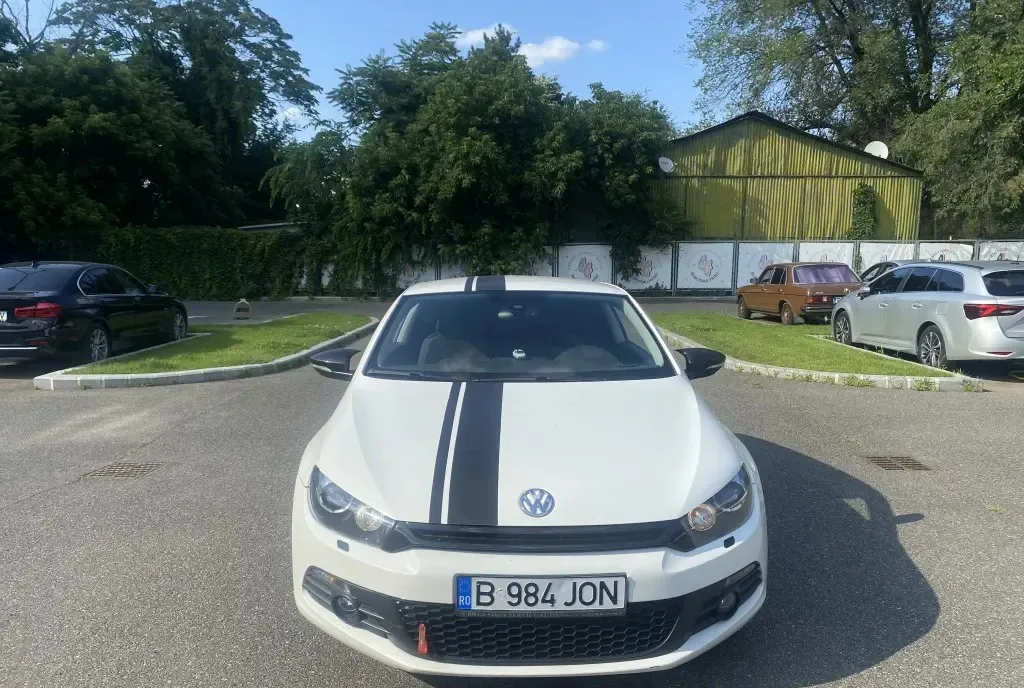 Volkswagen Scirocco 1 4 TSI 122 CP 4 850 eur