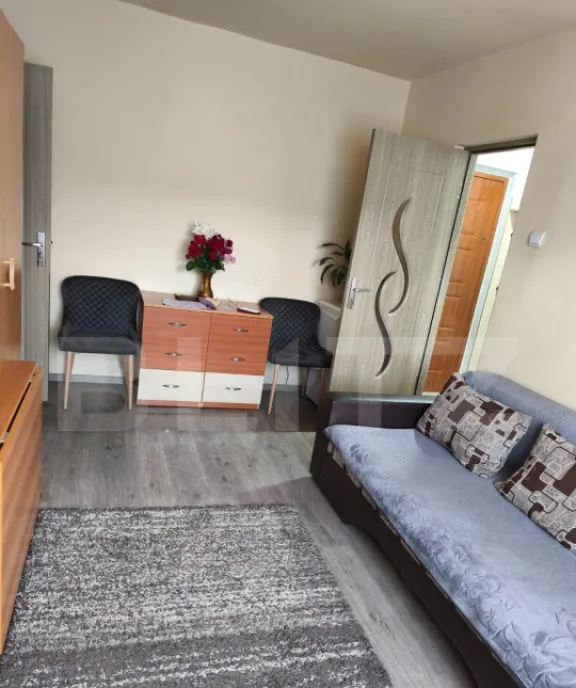 Apartament 2 camere decomandat 50 mp ac parcare zona Er