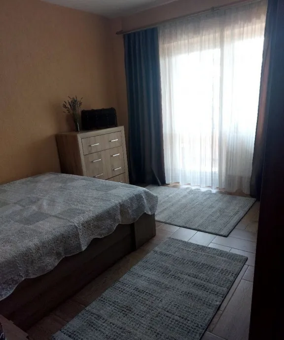 Isaran Tractorul 2 camere cu parcare
