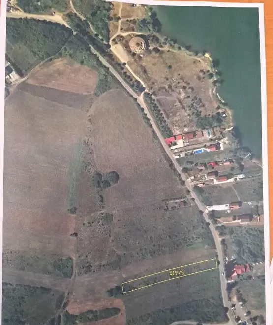 TEREN IN ZONA TURISTICA - LACUL CINCIS