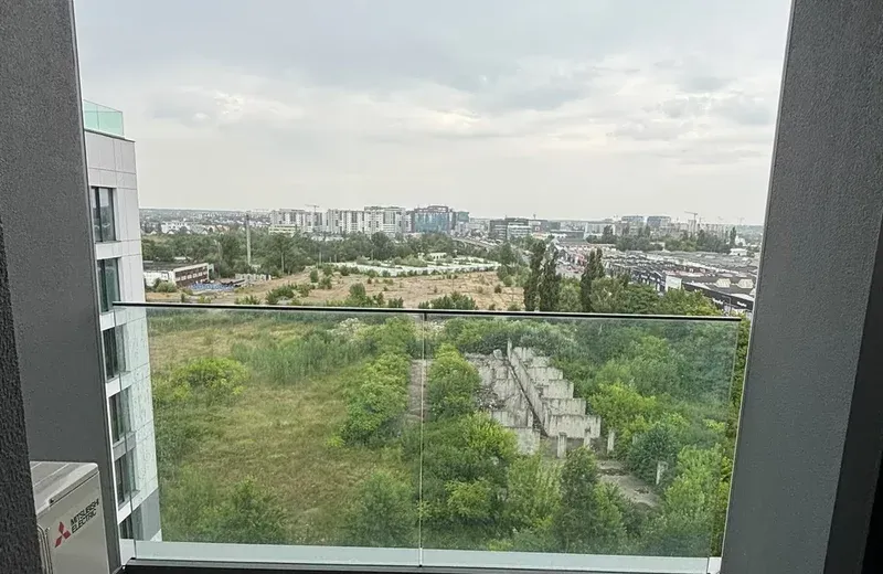 Pipera mall Promenada metrou Aurel Vlaciu 12 min