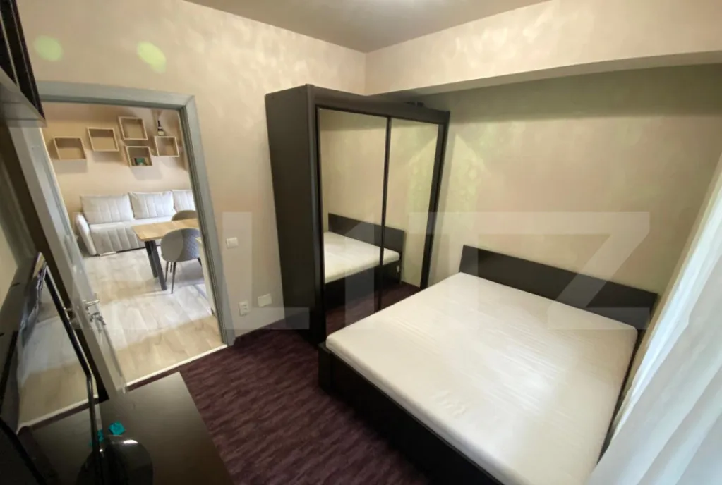 Apartament 3 camere etaj 2 parcare bloc cu lift zona Edg