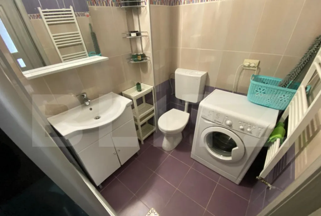 Apartament 3 camere etaj 2 parcare bloc cu lift zona Edg