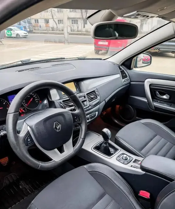 Renault Laguna - 1 5 dCi - 110 CP - An 2011 - Euro 5 4 999 eur