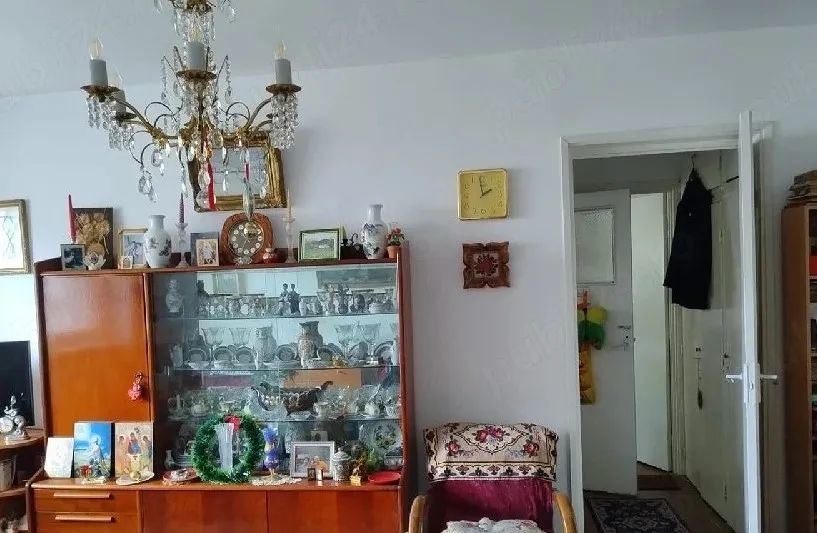 Obor Mihai Bravu langa Primaria Sectorului 2
