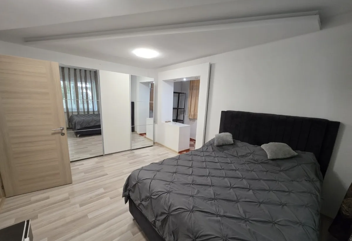 Berceni Oltenitei chiar pe Anton Bacalbasa renovata mobilata si utilata