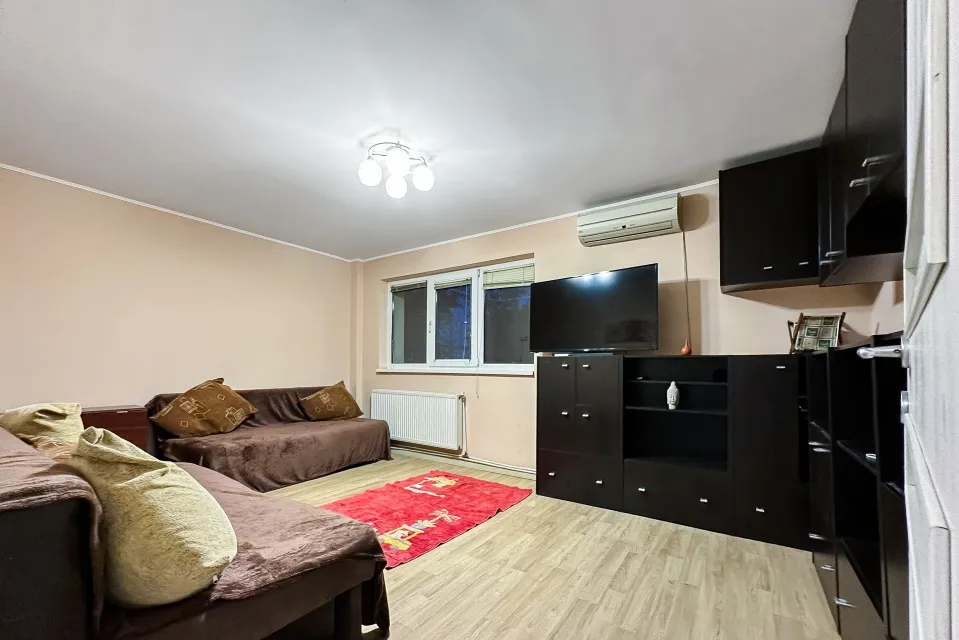 Parc Drumul Taberei tramvai 41 apartament 3 camere spatios