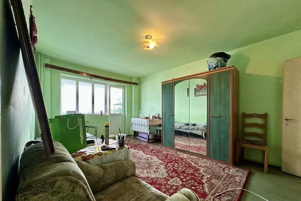 Gorjului apartament 3 camere 64 2 mp bloc 1978 acte complete