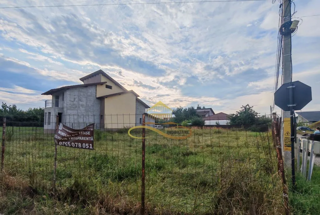 Vand apartament cu 3 camere decomandate in centrul oras