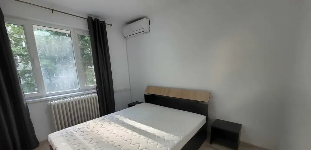 Apartament cu 3 camere Mihai Bravu