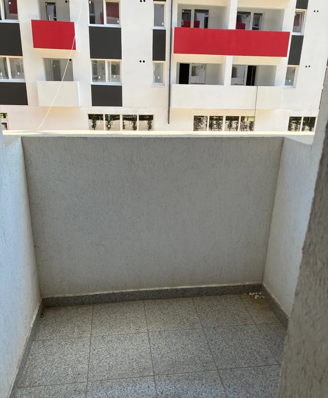 Militari Residence Ilie Petre garsoniera decomandata 1/7 tot nou 320EUR anaf