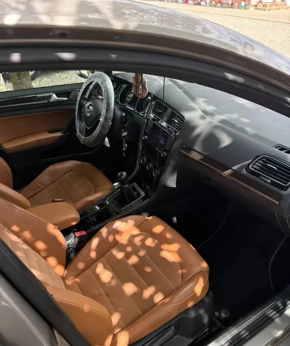 Volkswagen golf 7 edition 9 999 eur
