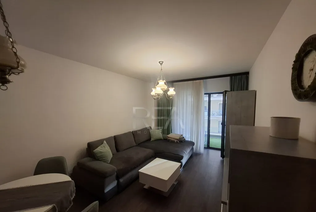 4 camere et 10/11 100 mp Complex Moghioros Park
